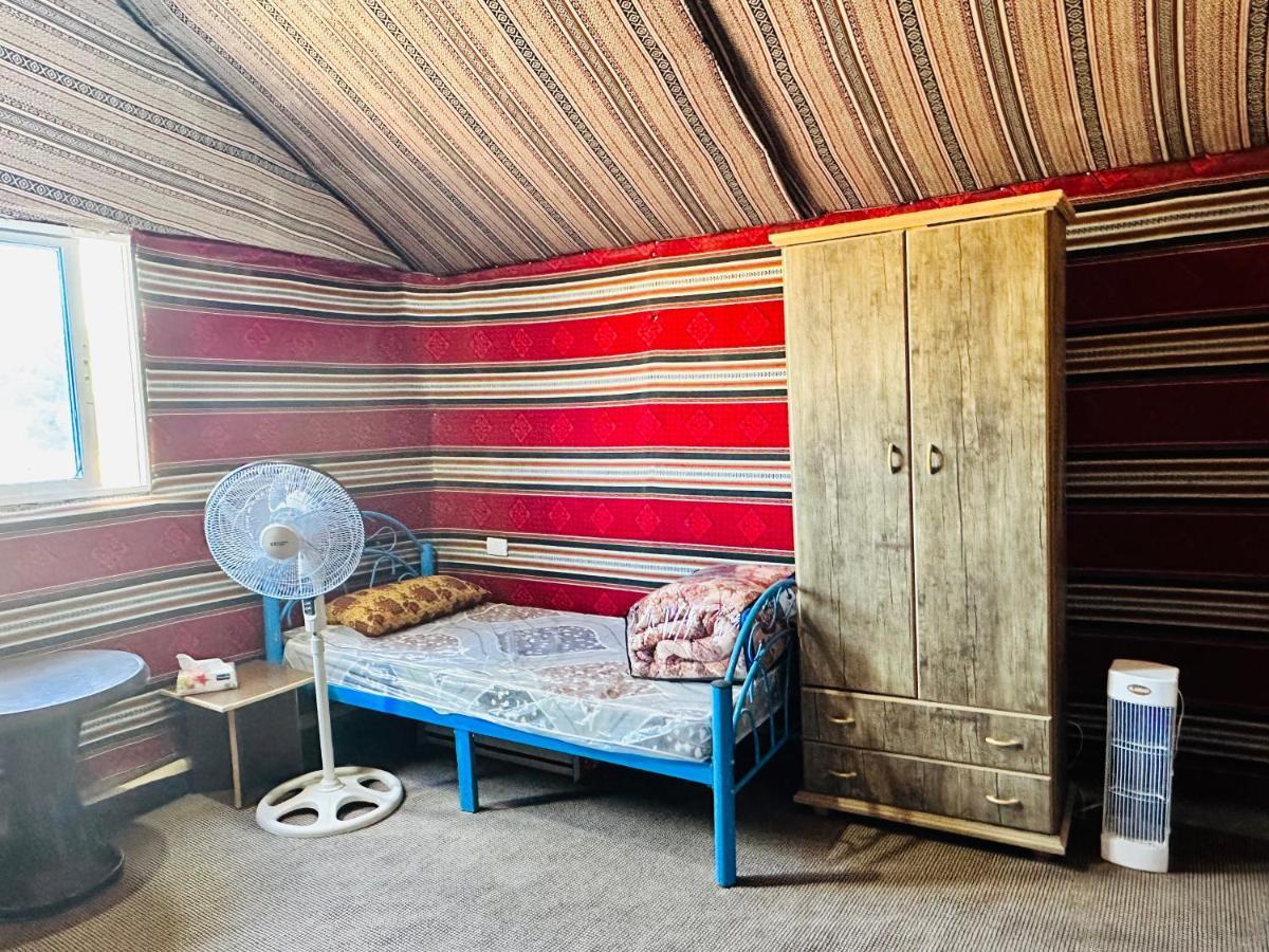 Wadi Al-Wala View Camp Madaba Exterior foto