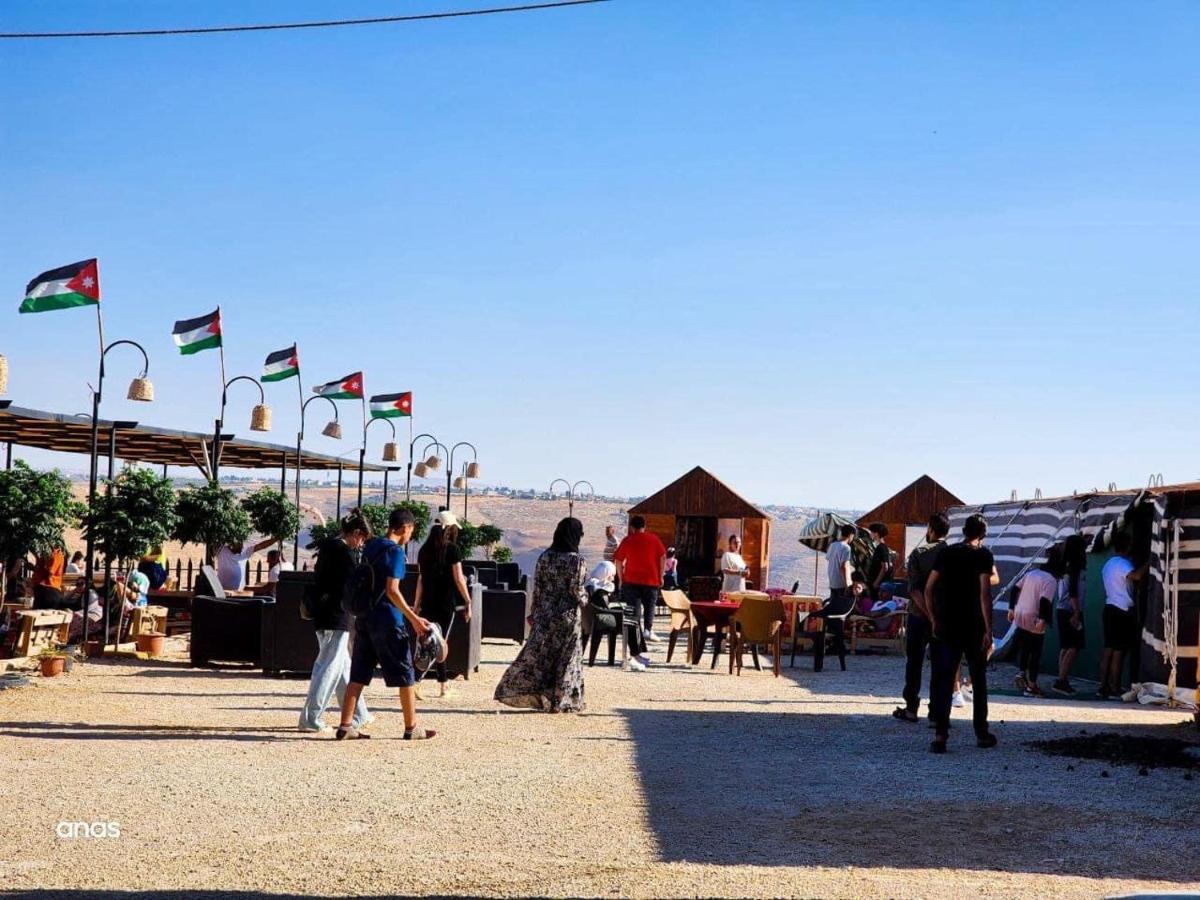 Wadi Al-Wala View Camp Madaba Exterior foto