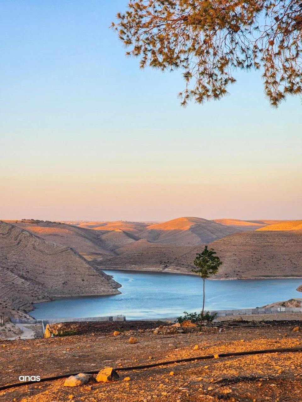 Wadi Al-Wala View Camp Madaba Exterior foto